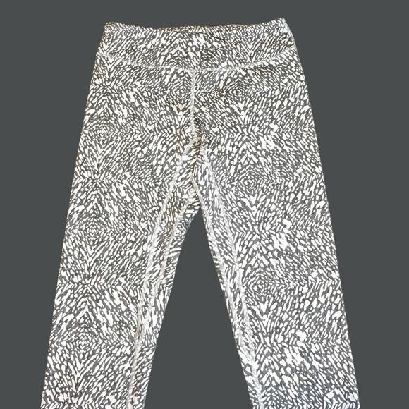 J. McLaughlin Libby Leggings Small + Athletic Jacket XS - Picture 4 of 8